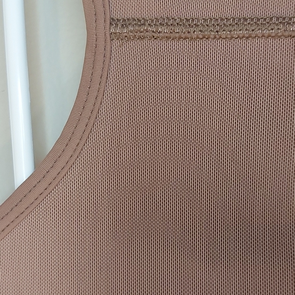 Shapewear size Large - Picture 4 of 11